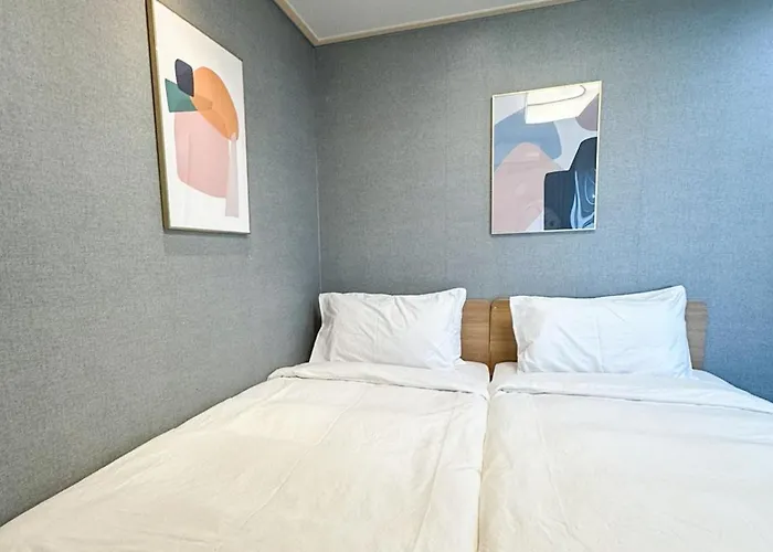 Aparthotel Red Stone 3*