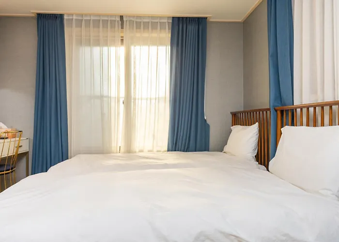 Aparthotel Red Stone