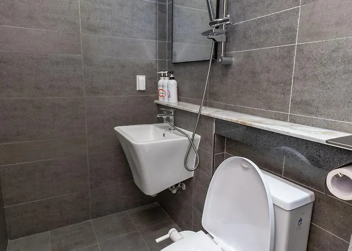 Red Stone Aparthotel Seul